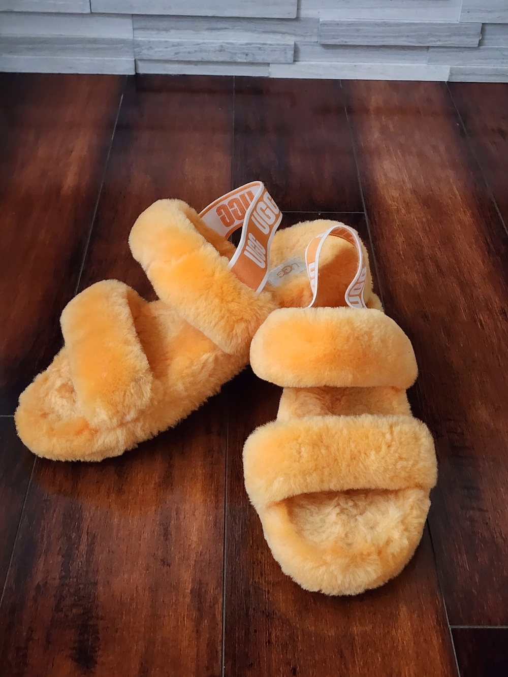 UGG Oh Yeah Sheepskin Slingback Slide Sandals Orange Women's Size 10